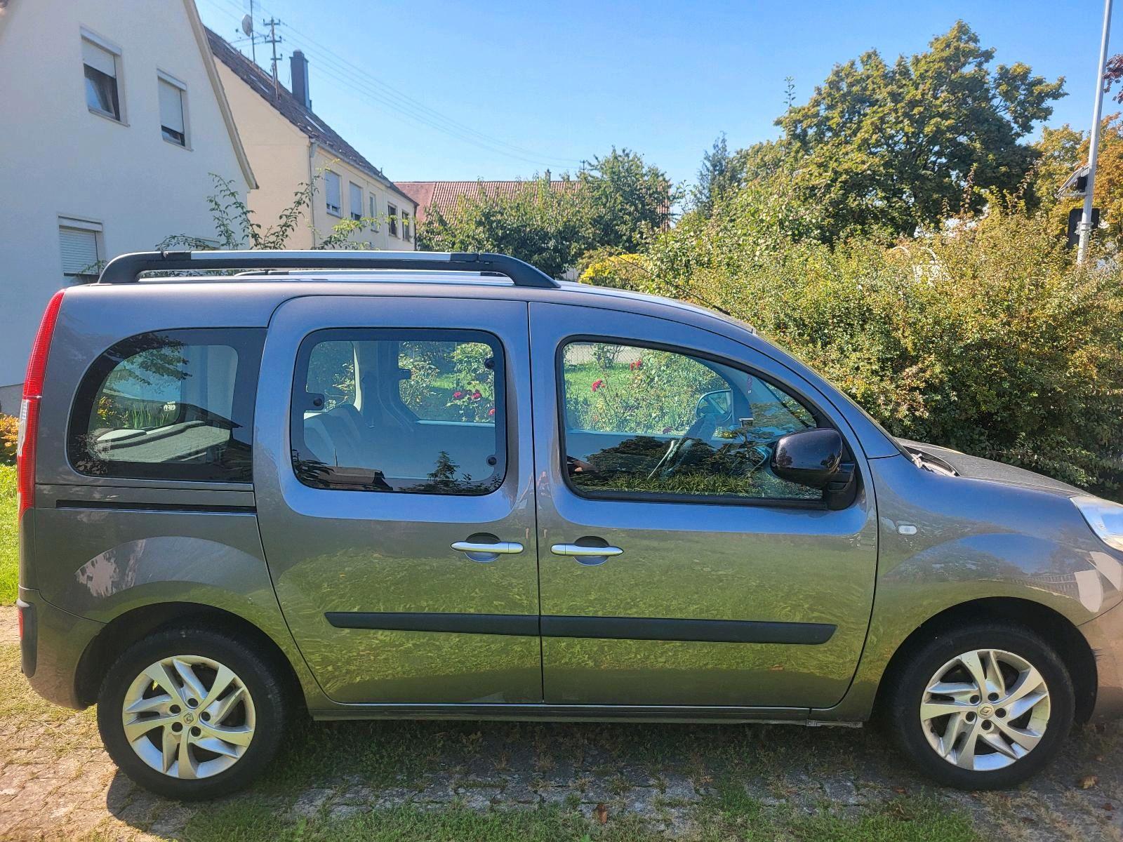 Renault Kangoo 2014 — interior