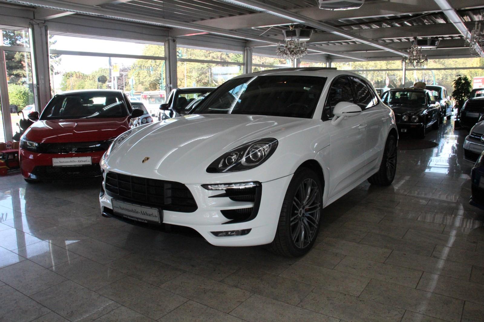 Porsche Macan Turbo *BOSE/Pano/Sitzbelüftung*