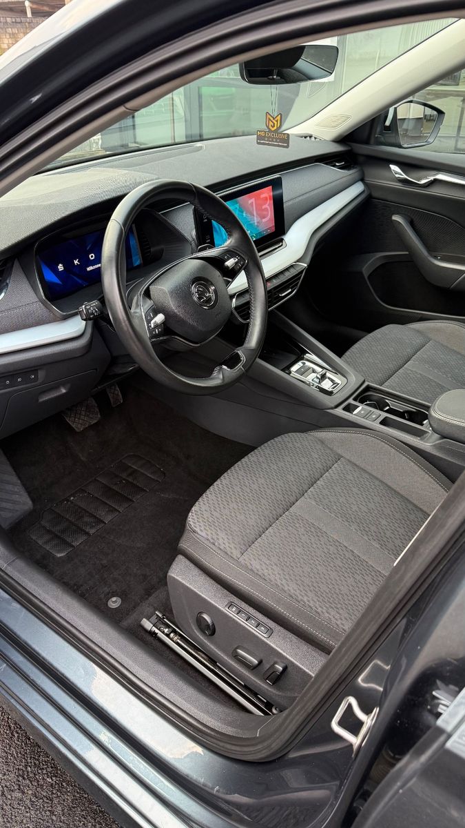 Fahrzeugabbildung SKODA Octavia Combi First Edition