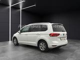 Volkswagen Touran 2.0 TDI 110kW DSG Highline - Volkswagen Touran mit Diesel-Antrieb: Van