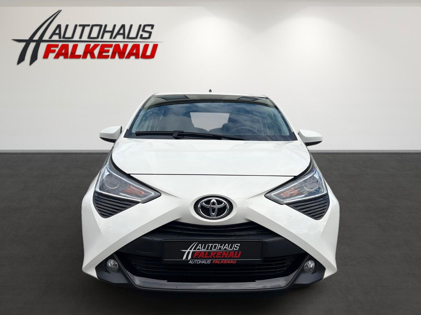 Toyota Aygo AYGO x-play Team D