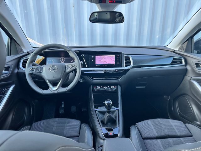 Fahrzeugabbildung Opel Grandland 1.2 Turbo GS Line 360,KlimaA,LED,Navi