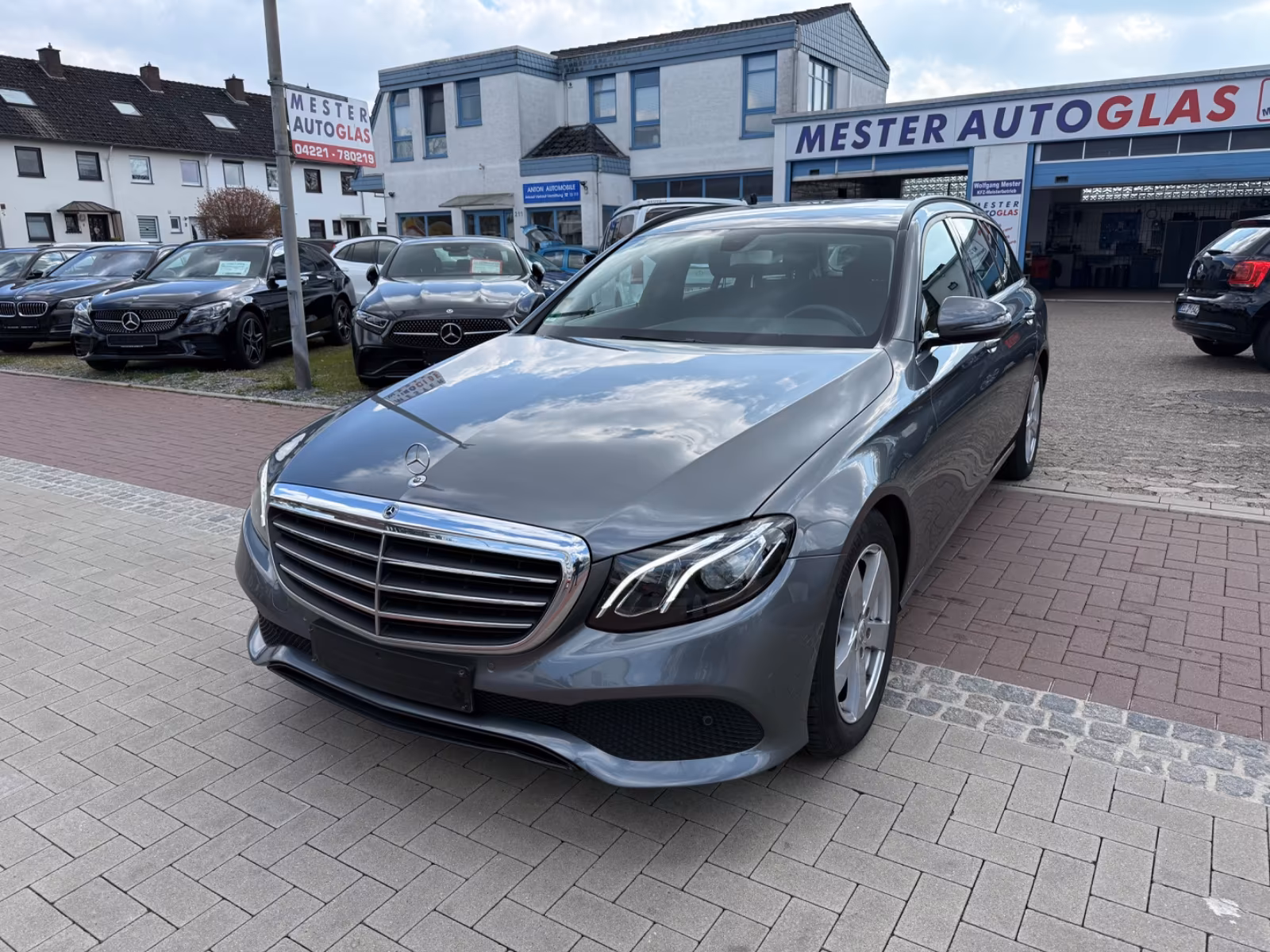 Mercedes-Benz E 200 T-Modell / AHK / 1.Hand