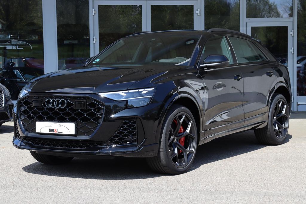 Audi RSQ8 performance/Advanced/RSdesignrot/305kmh/23'