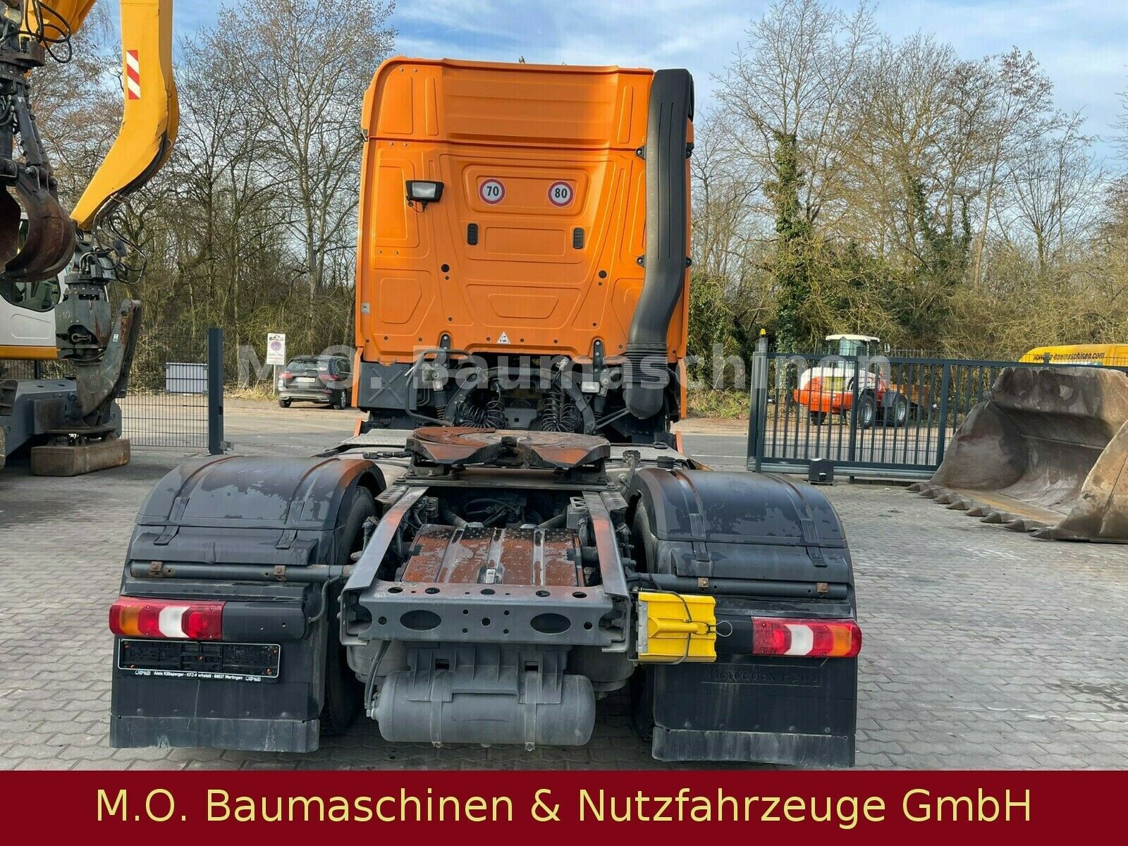 Fahrzeugabbildung Mercedes-Benz Actros 1843  / 4x2 / AC / Euro 6 / Kipphyr.