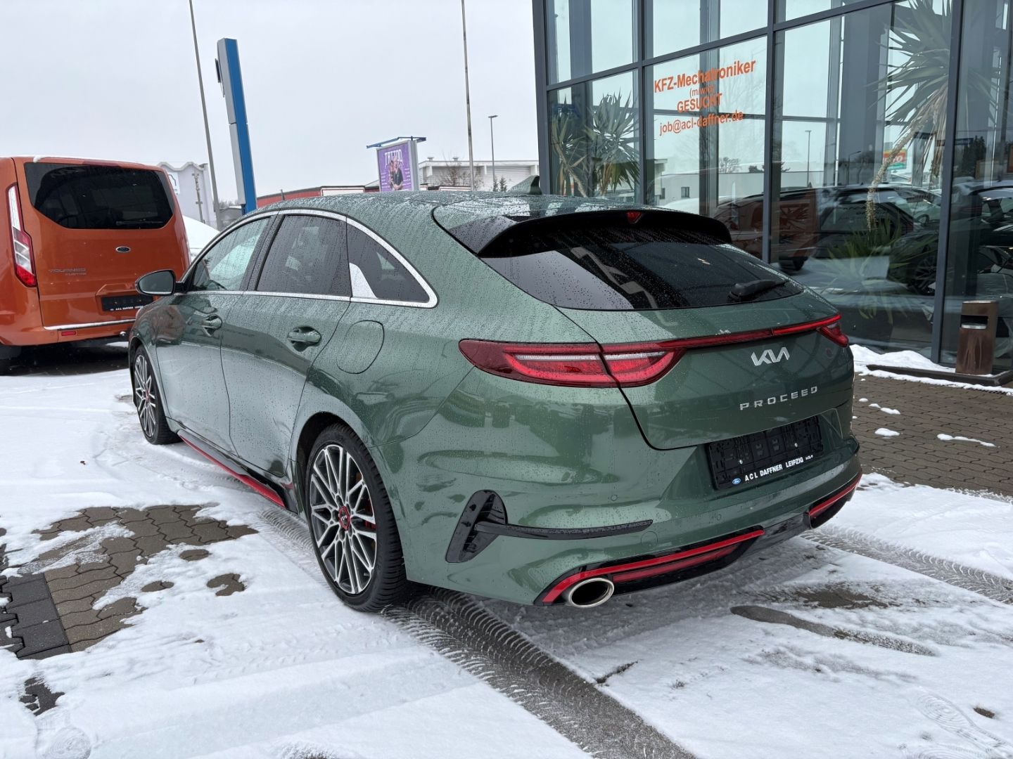 Fahrzeugabbildung Kia ProCeed GT VerkehrszeichER Kamera TotWinkASS AHK