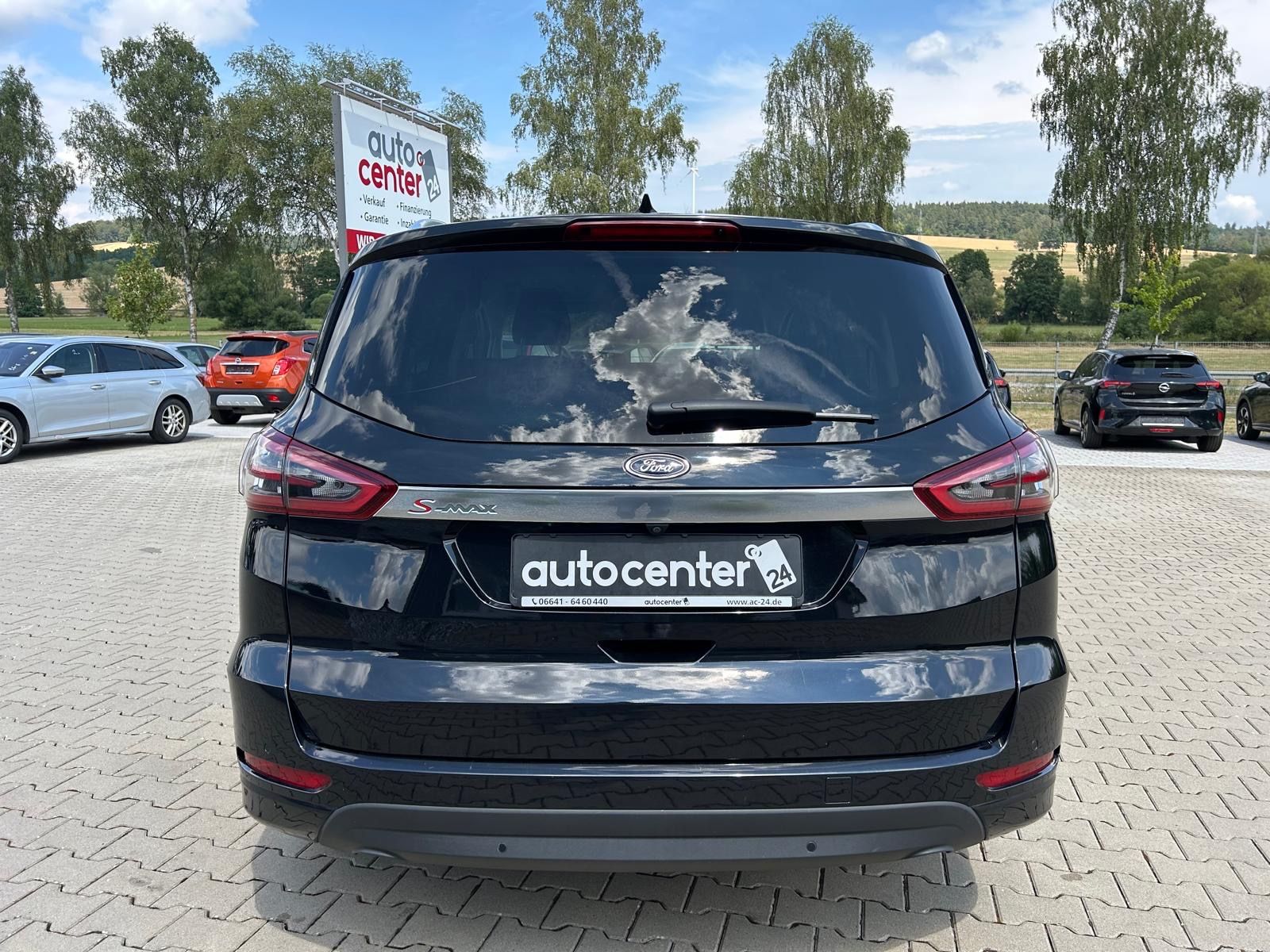 Fahrzeugabbildung Ford S-Max Titanium°7 Sitzer°Automatik°AHK°Kamera°Nav