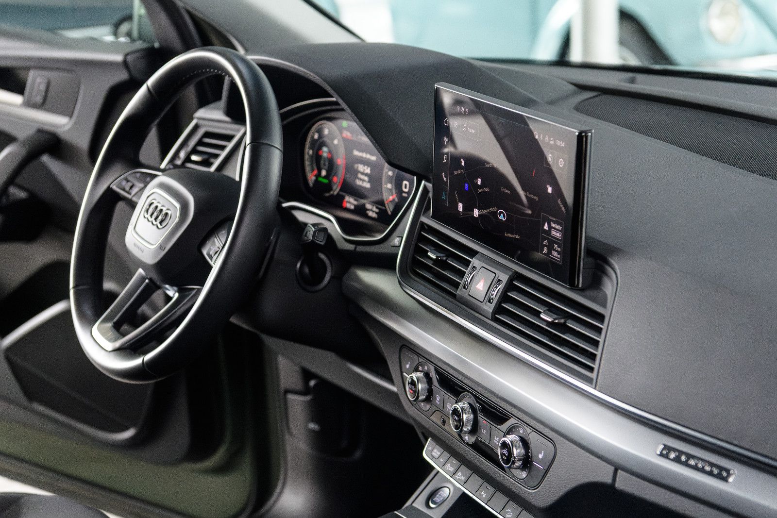 Fahrzeugabbildung Audi Q5 40 TDI quattro S line VIRT/RFK/AHK/SZH