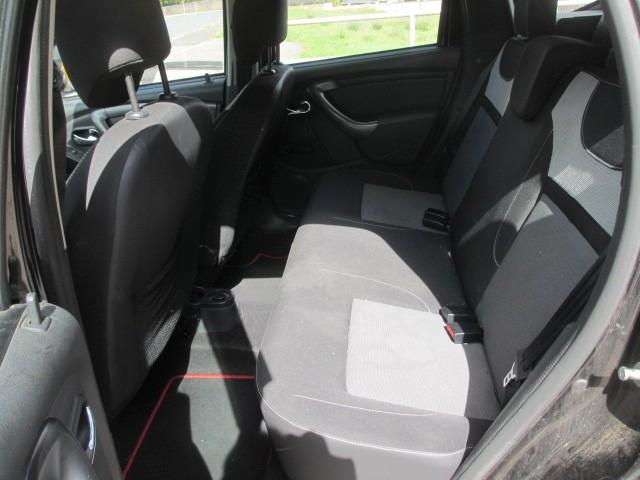 Dacia Duster 2015 — photo 18