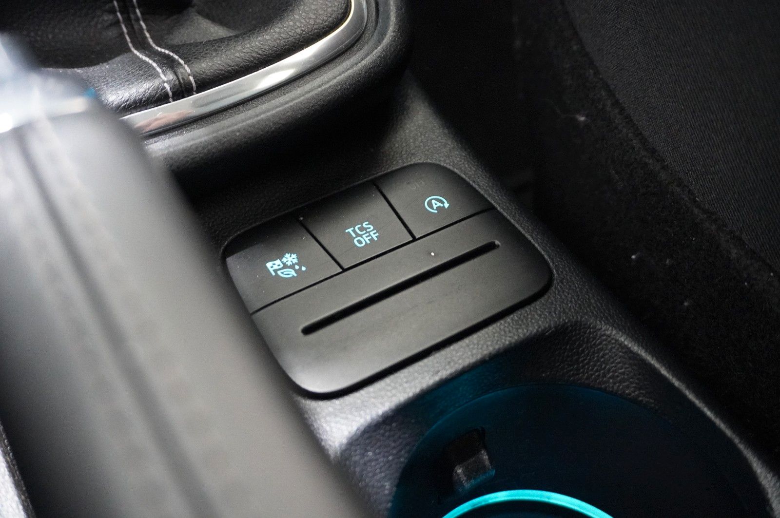 Fahrzeugabbildung Ford Puma 1.5D TITANIUM NAVI/LED/SHZ/TEMP./PDC/DAB+