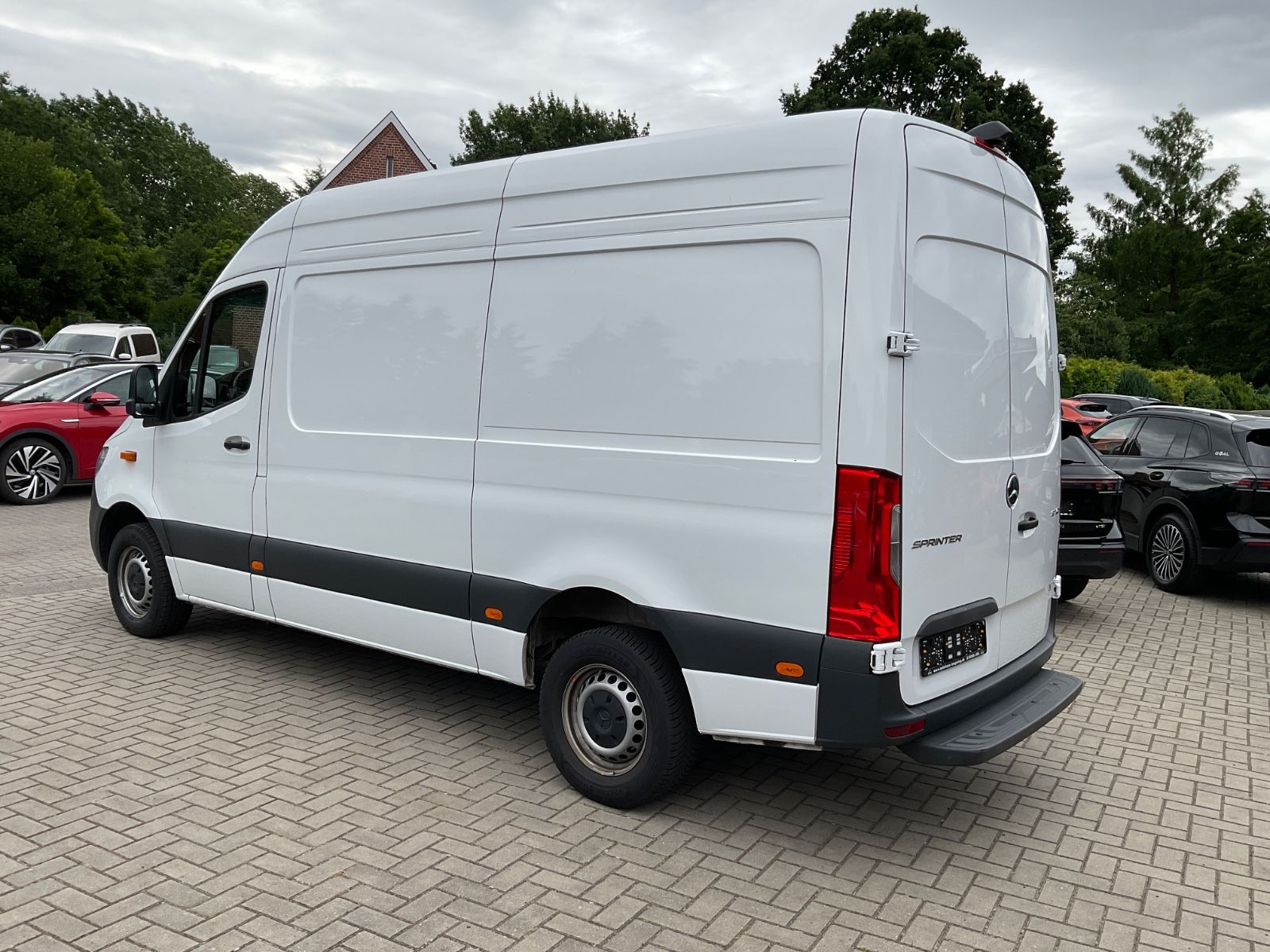 Fahrzeugabbildung Mercedes-Benz Sprinter 317 CDI,L2 H2,Automatik,Kamera,Navi,GJR