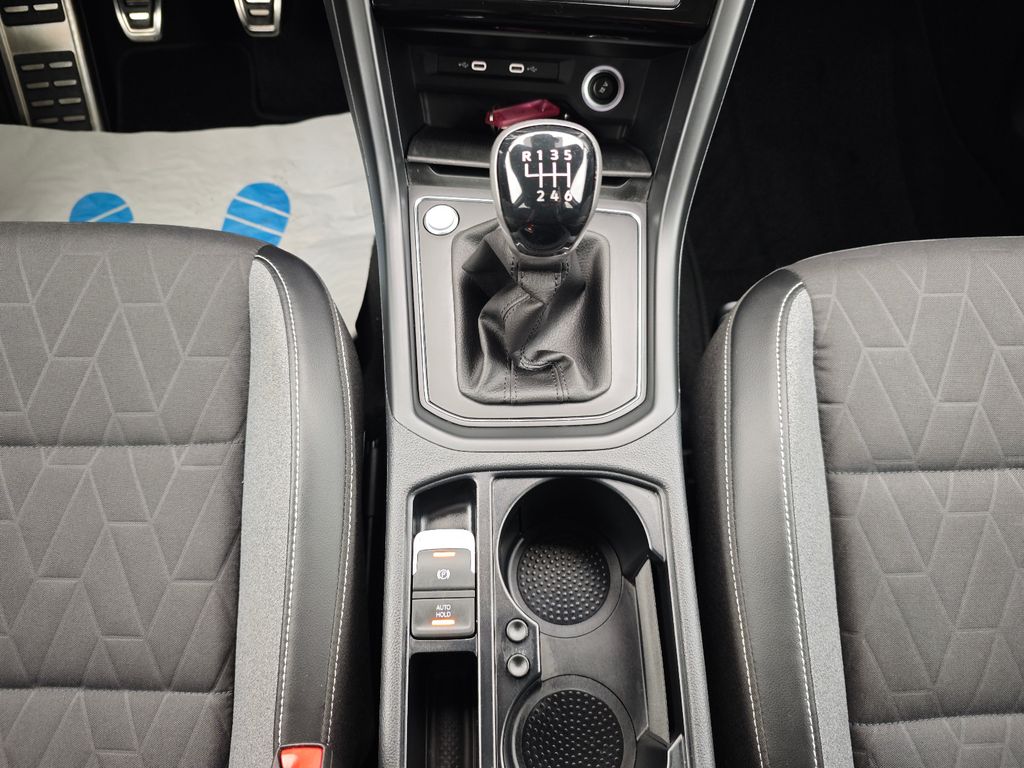 VW Touran Comfortline 150PS # 7-Sitzer # ACC # NAVI VW Touran Comfortline 150PS # 7-Sitzer # ACC # NAVI