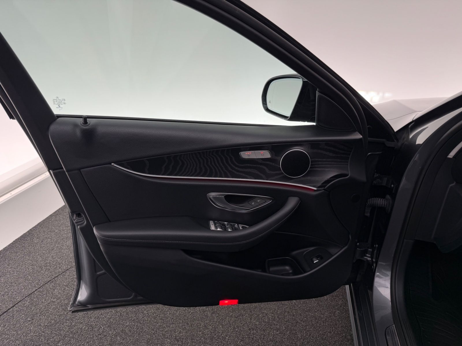 Mercedes-Benz E - Ansicht 25