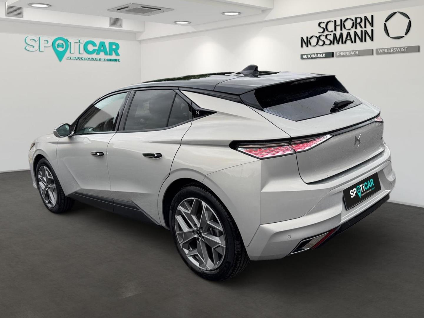 DS Automobiles DS4 ESPRIT DE VOYAGE PURETECH 130,1VORBESITZER,