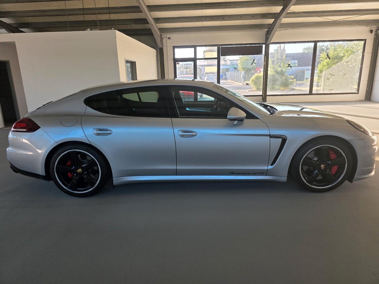 Porsche Panamera GTS