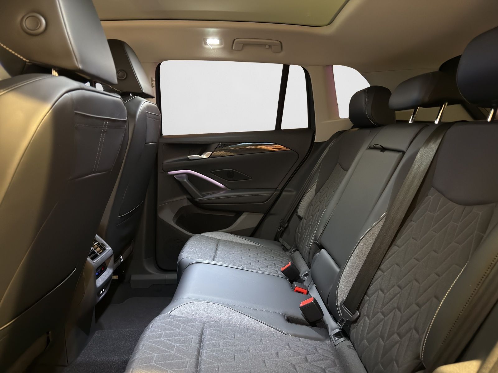 Volkswagen Tiguan - Bild 15