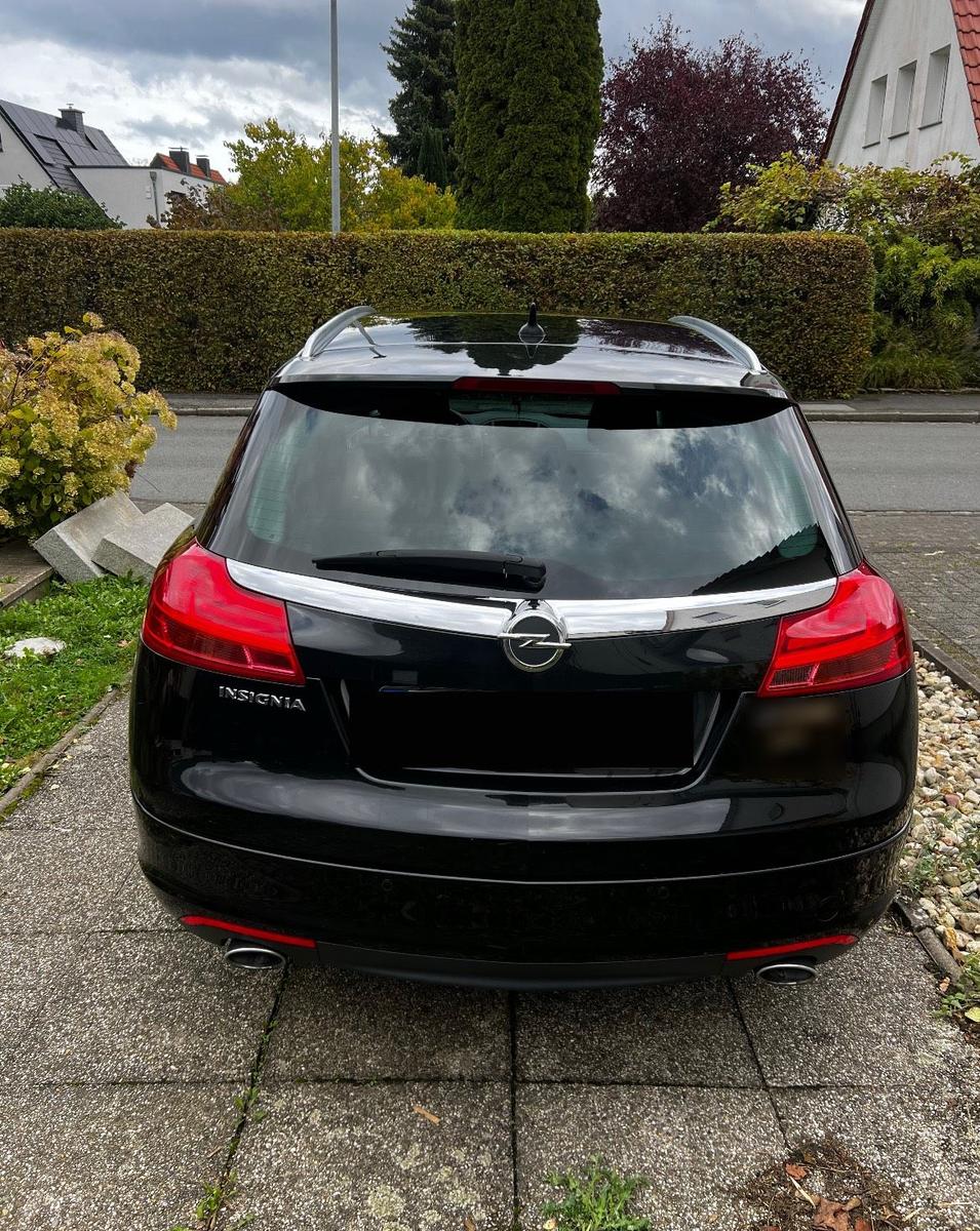 Opel Insignia 2013 — interior