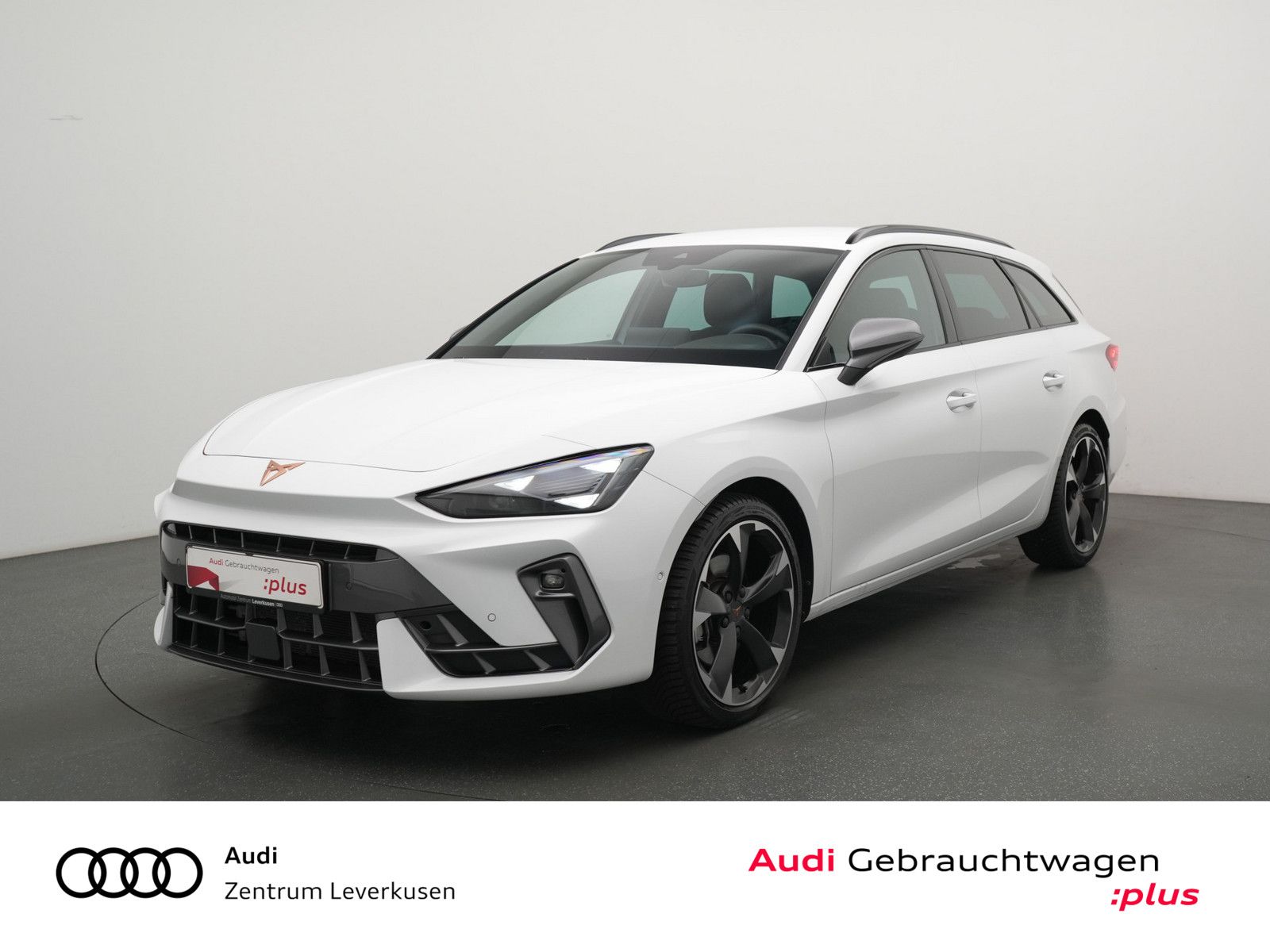 Cupra Leon ST DSG AHK ACC NAVI VIRT KAM LEDER SHZ LED