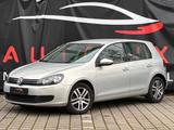 Volkswagen Golf VI Comfortline 1,4* PDC*SHZ - mit Benzin-Antrieb: Gold, Kleinwagen, mit Klimaanlage