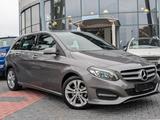 Mercedes-Benz B 180 d Urban*NAVI*LED*AUTOMATIK*KAMERA*P-ASSIST - Mercedes-Benz B 180 in Wiesbaden