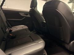 AUDI Q8 55 TFSI quattro LENKRAD-,SITZHZG AHK HEADUP