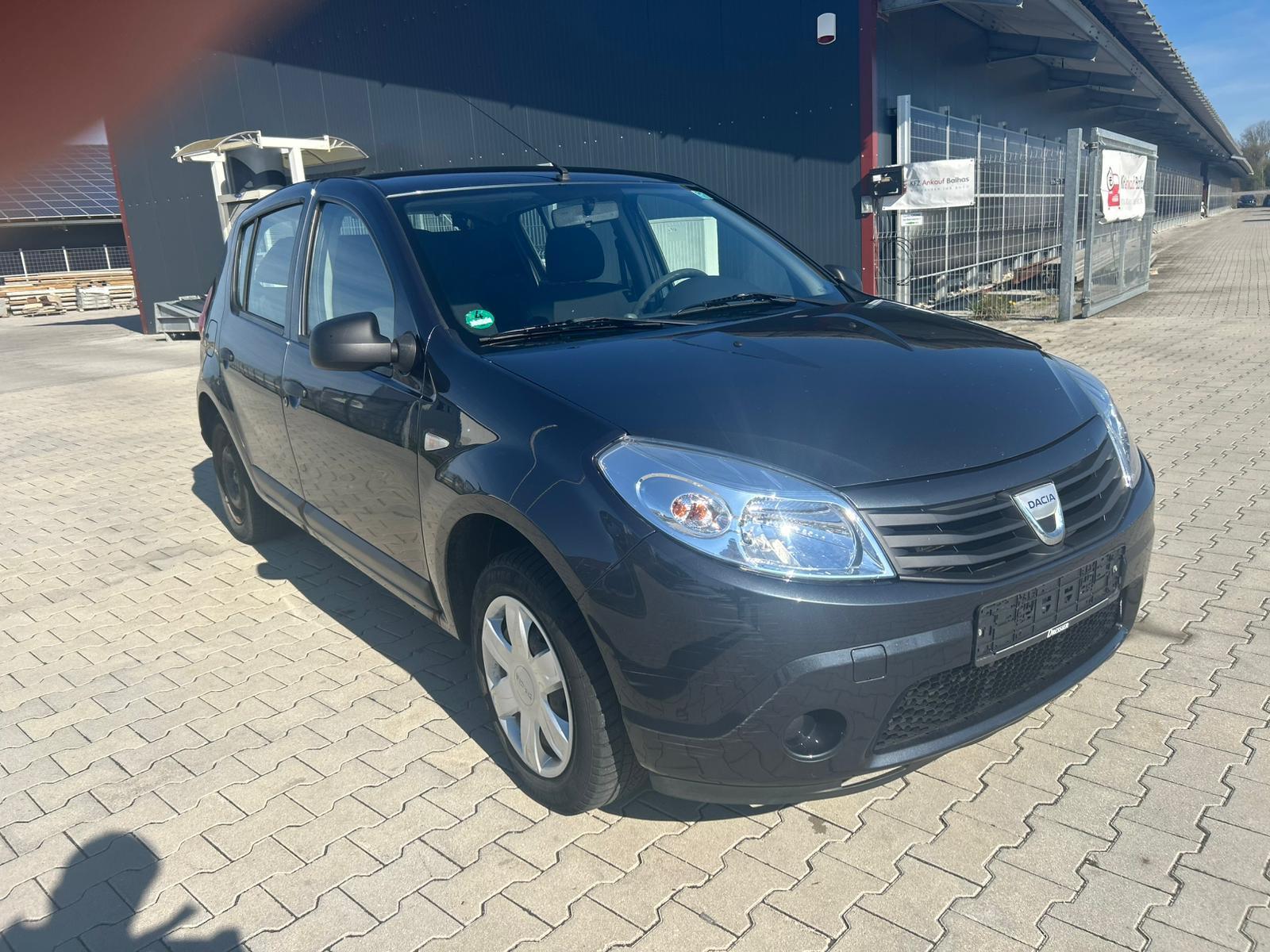 Dacia Sandero Ambiance 1 JAHR TÜV