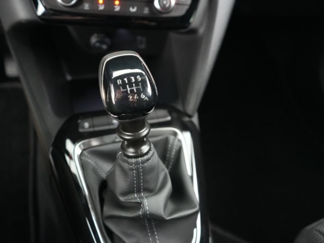 Corsa F FACELIFT YES+SITZHEIZUNG+LED-SCHEINWERFE