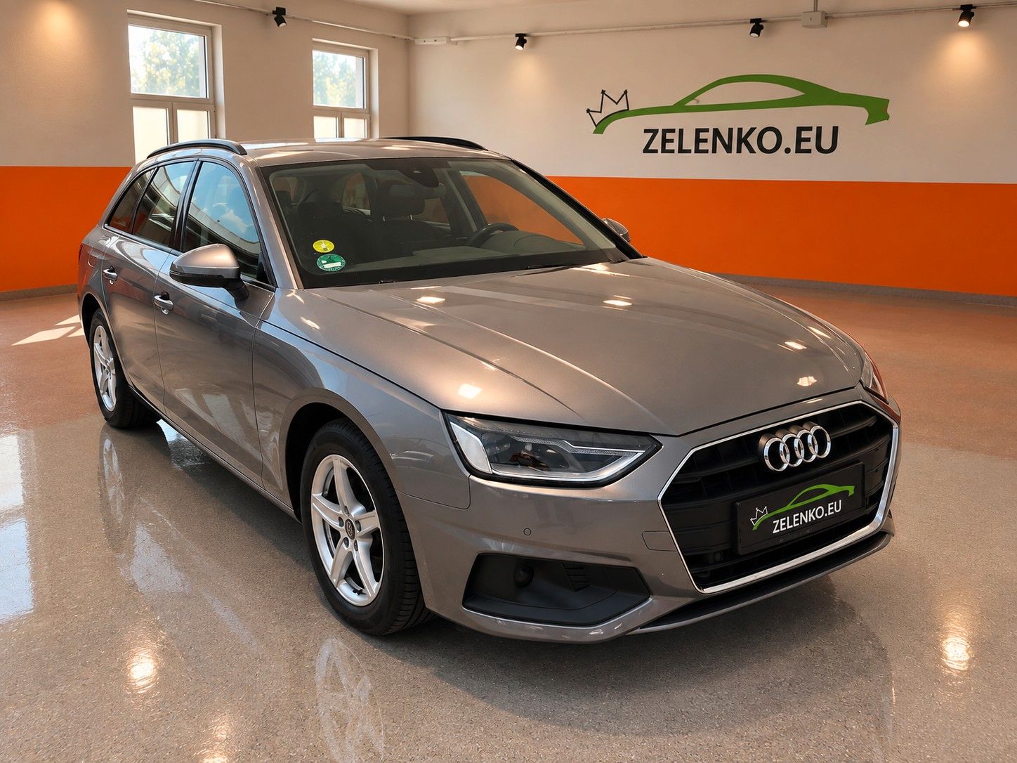 Audi A4 - 1