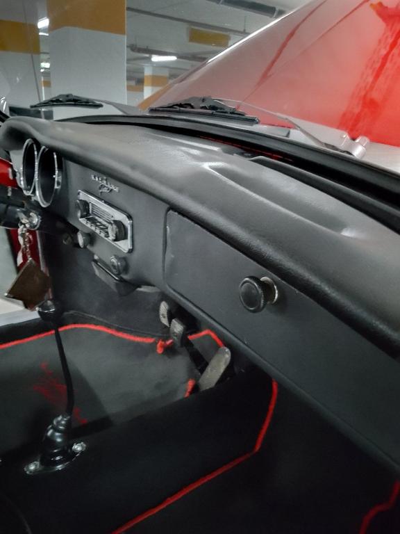 Volkswagen Karmann Ghia