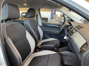 Skoda Fabia Ambition *TEMPOMAT*KLIMA*SZHZ*