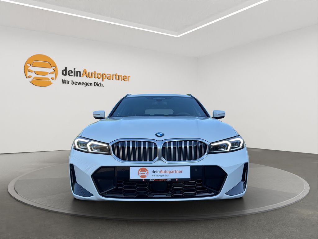BMW 320 — hlavná fotografia