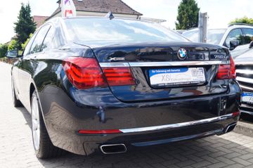BMW 750 - 6