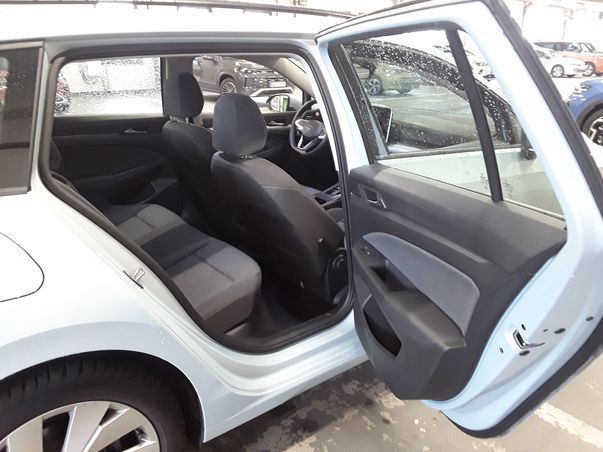 Volkswagen Golf - Bild 9