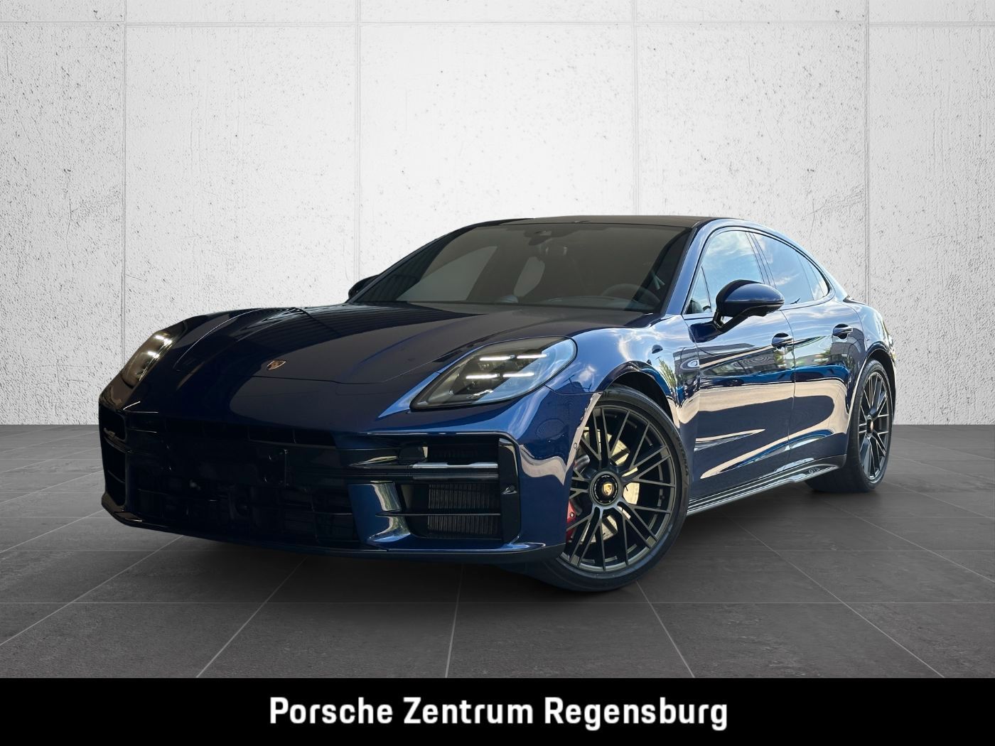 PORSCHE Panamera GTS PANO Soft-Close SHZ V+H