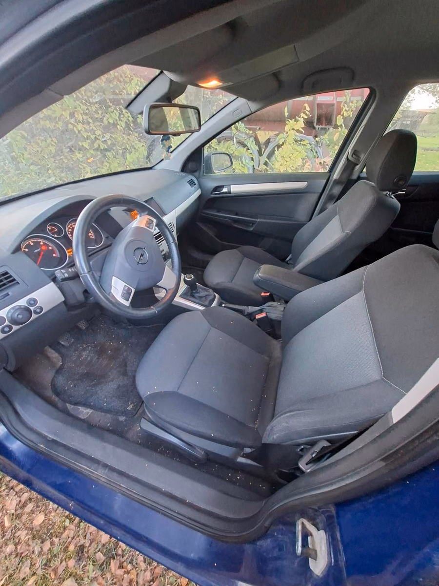 Opel Astra 2007 — photo 7