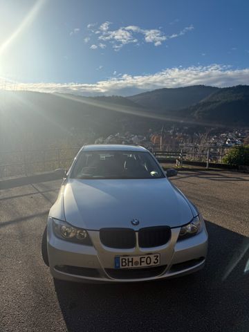 BMW 318i | 2.Hd. | 96Tkm | Autom. 