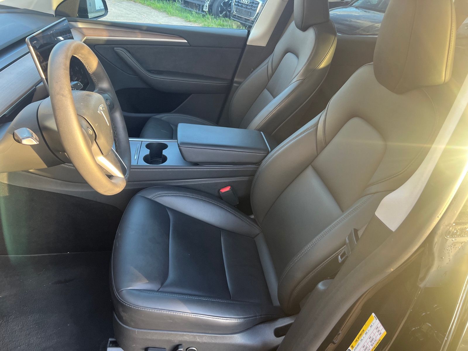 Tesla Model Y Long Range Allrad Leder Kamera 360, 21 foto 11