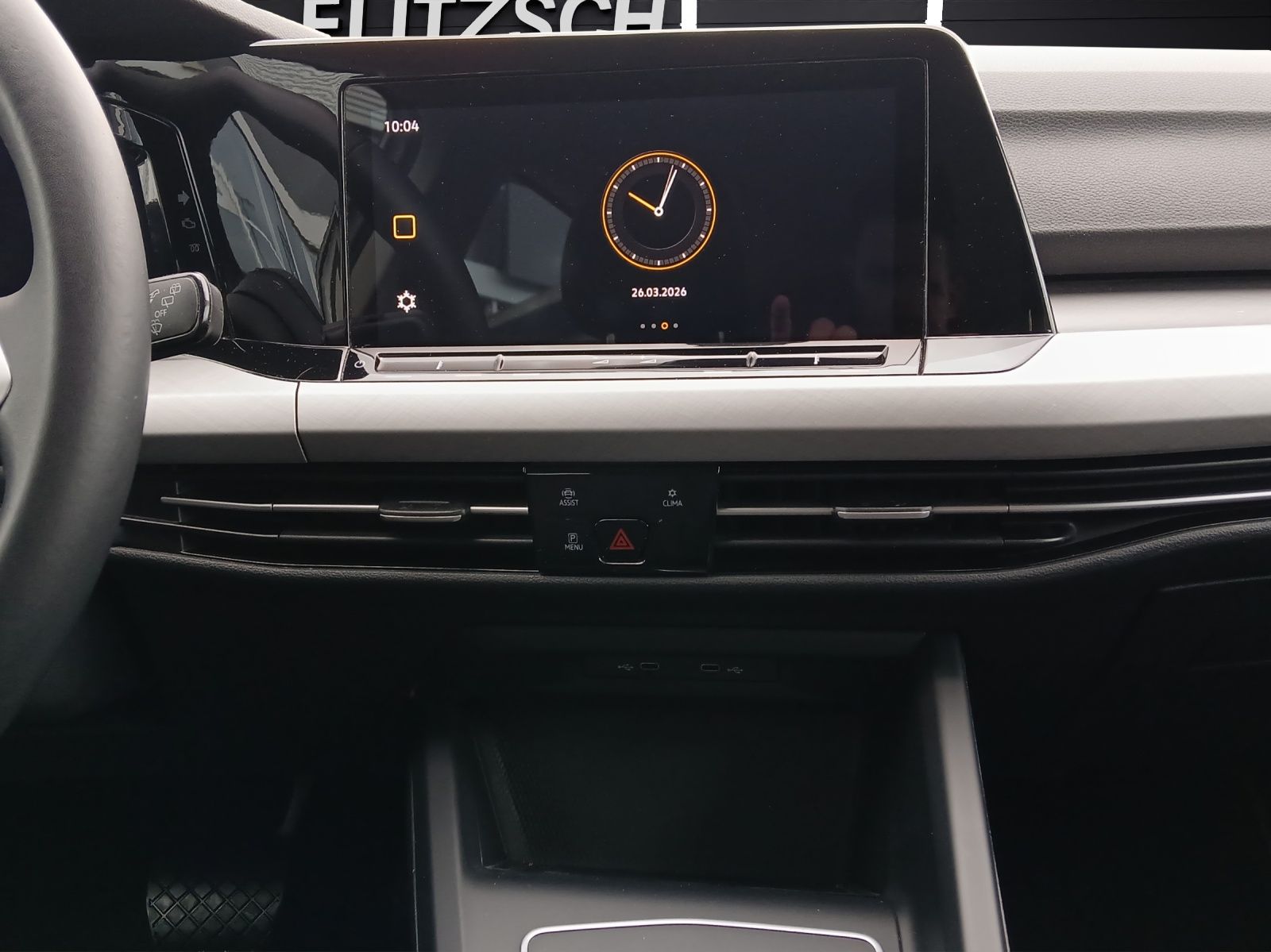 Fahrzeugabbildung Volkswagen Golf VIII Variant TDI Life DSG LED Navi AID ACC