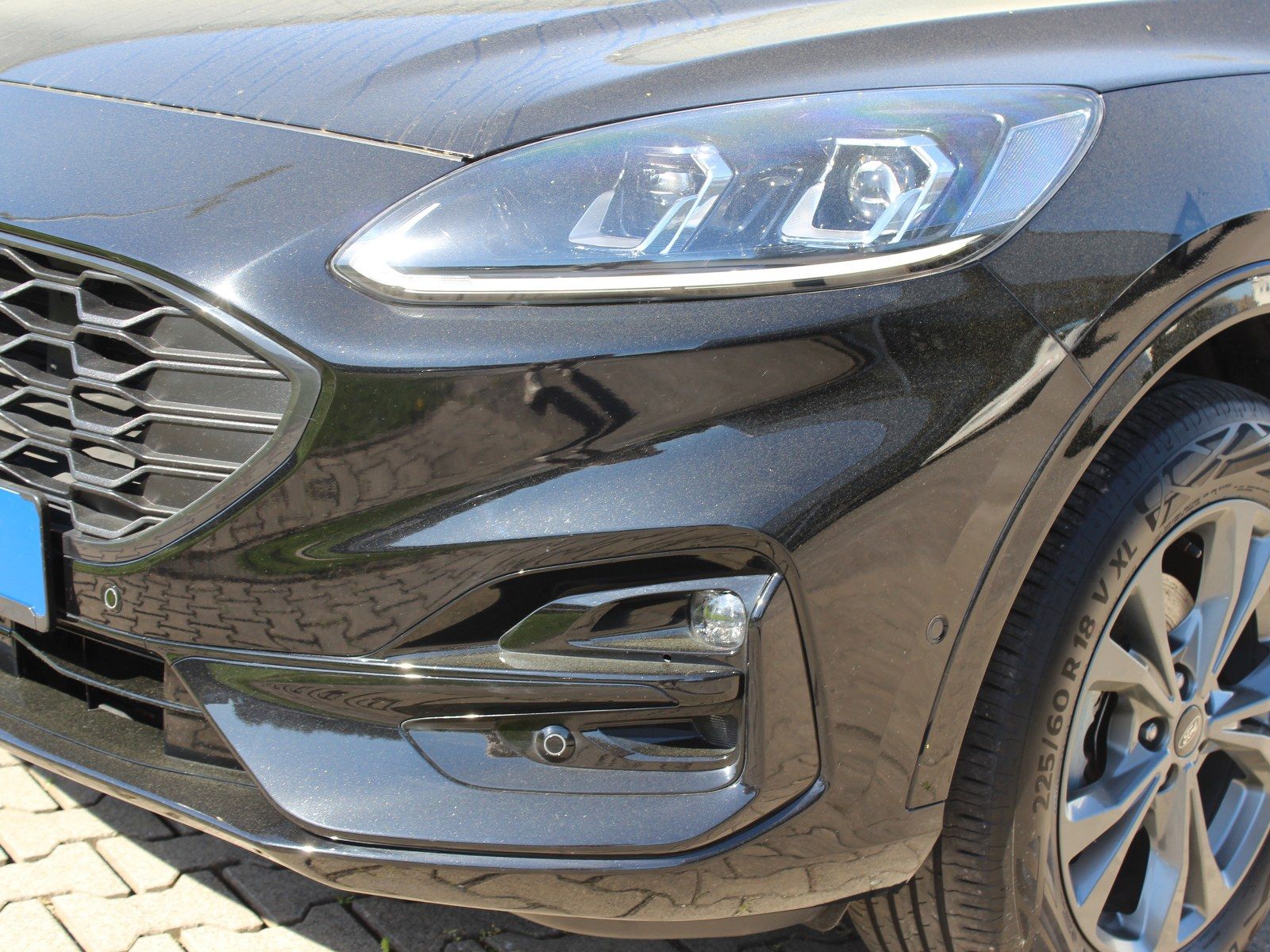 Fahrzeugabbildung Ford Kuga Plug-In Hybrid ST-Line X 2,5 Duratec