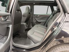 SKODA Kamiq Monte Carlo PANO 18"Ursa TravelAssist VZE SKODA Kamiq Monte Carlo PANO 18"Ursa TravelAssist VZE