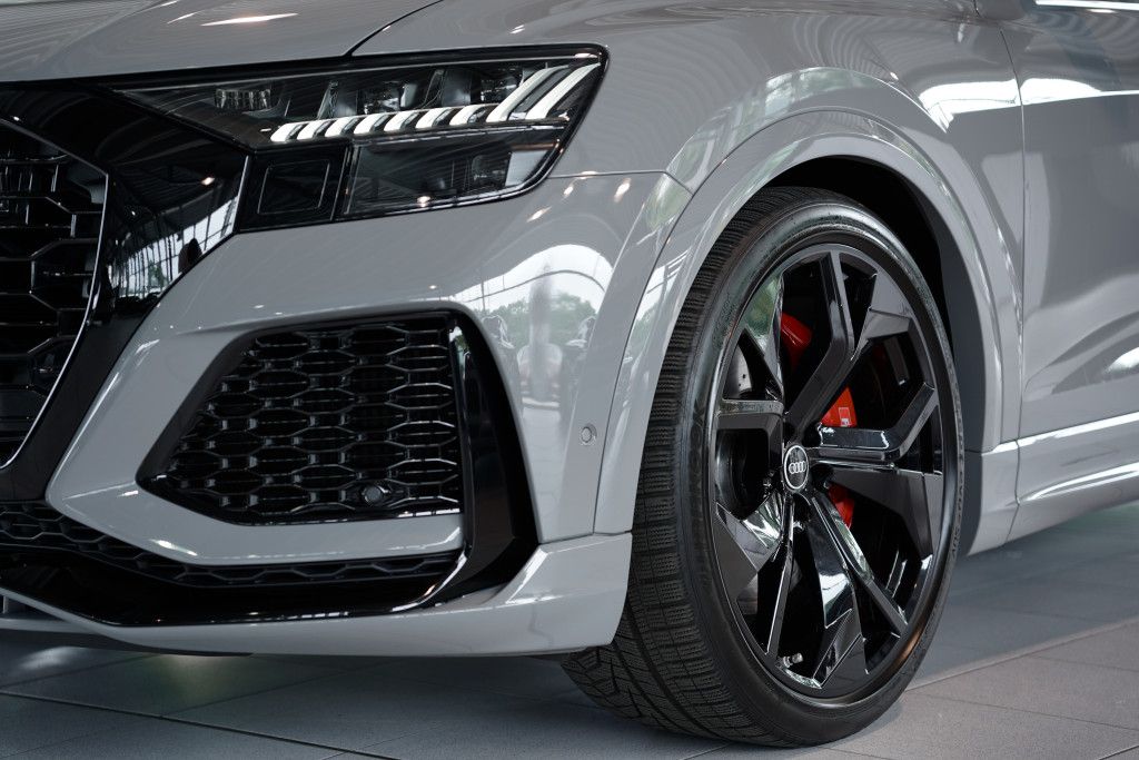 Audi Rsq8