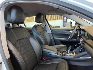Alfa Romeo Stelvio Super Q4 *KAM*NAVI*TEMPOMAT*LKHZ*