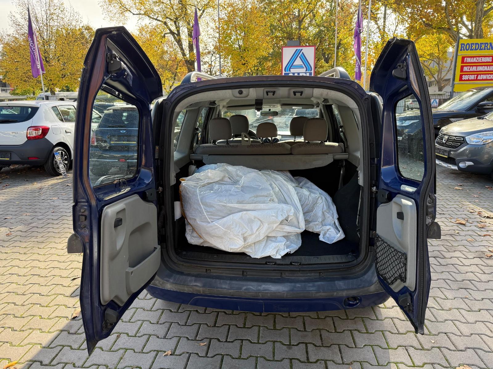 Dacia Logan 2008 — photo 16