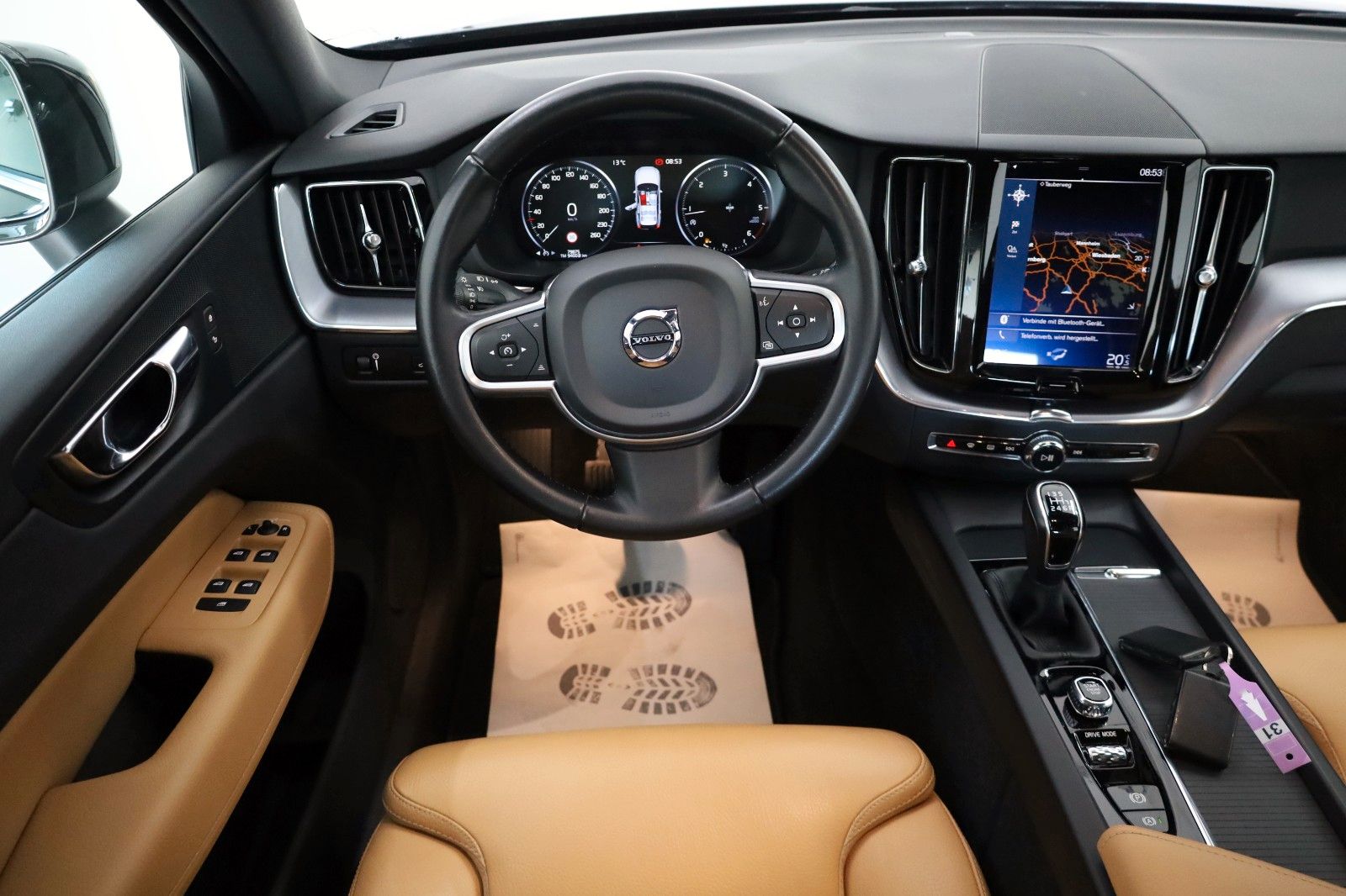 Fahrzeugabbildung Volvo XC60 D4 Momentum Pro,Leder,Navi,LED,Carplay,PDC