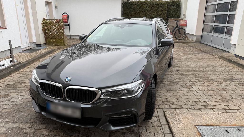 Image of BMW 530