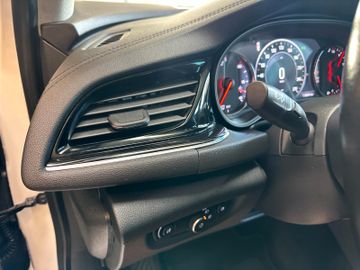 MYAUTOCENTER – Gebraucht- und Jahreswagen mit Werkstattservice in Pfaffenhofen Opel Insignia *KEYLESS*TEM*AHK*LKHZ*NAV*KLIMAAUTOM*