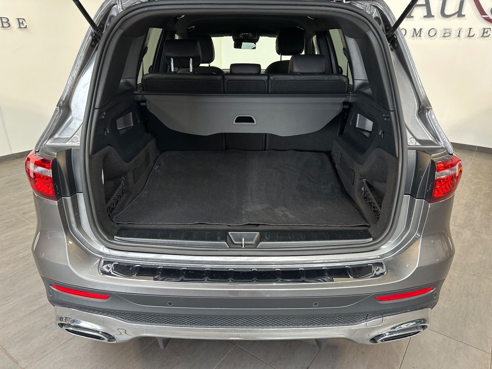 Fahrzeugabbildung Mercedes-Benz GLB 220d AMG Line NAV+AHK+360GRAD+SHZ+MEMORY