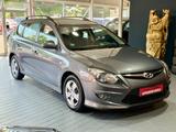 Hyundai i30 CW 1.4 Classic/1.Hand/Klima/Nr.20 - Hyundai i30 aus 2011 mit Benzin-Antrieb: Kombi