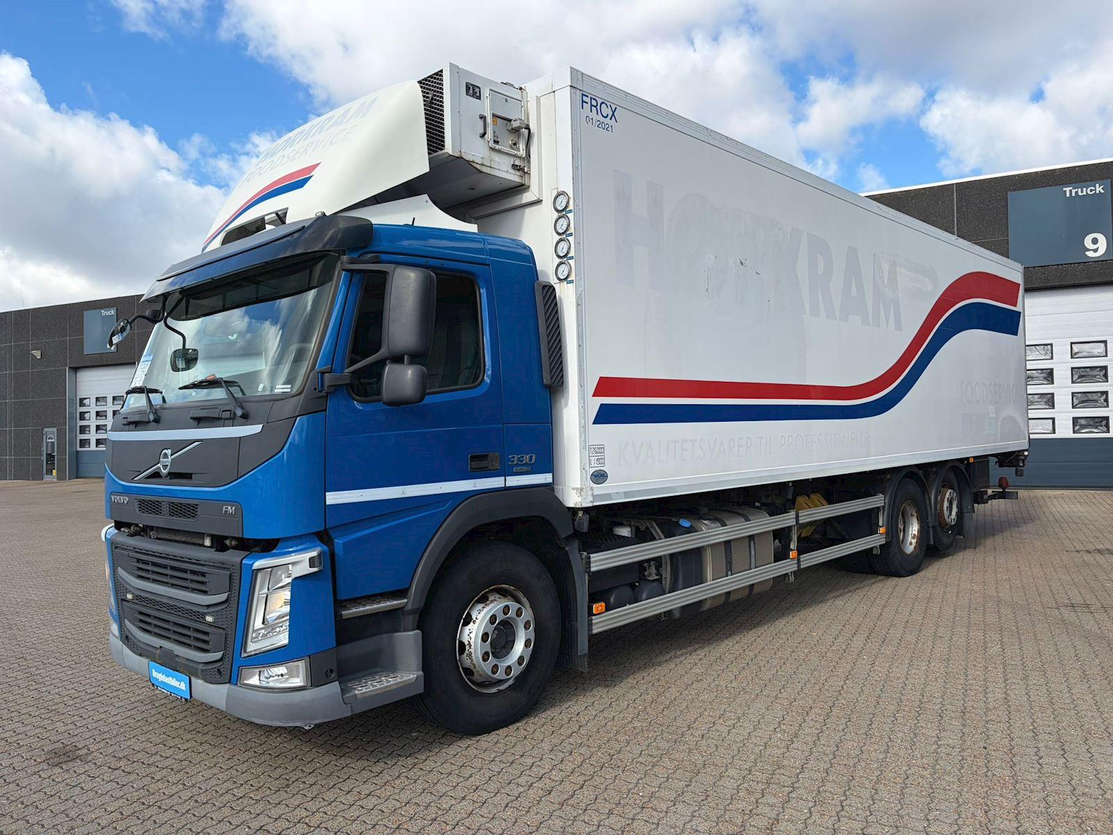 Volvo FM330