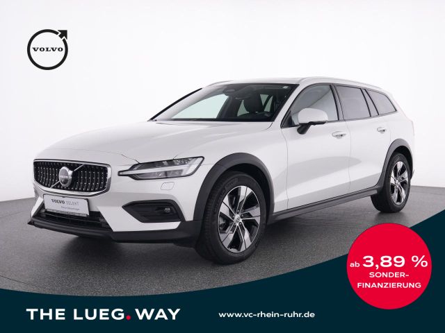 Volvo V60 Cross Country B4 AWD Plus + PANO DACH+FAHRER